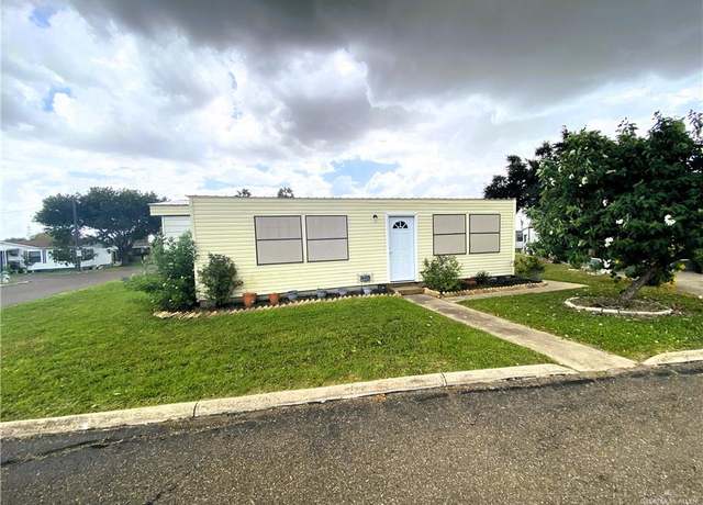 Property at 413 Castle Palm Dr, Alamo, TX 78516, 2 beds, 2 baths