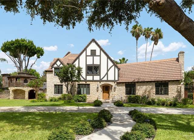 Property at 707 N 15th St, Mcallen, TX 78501, 4 beds, 4.5 baths
