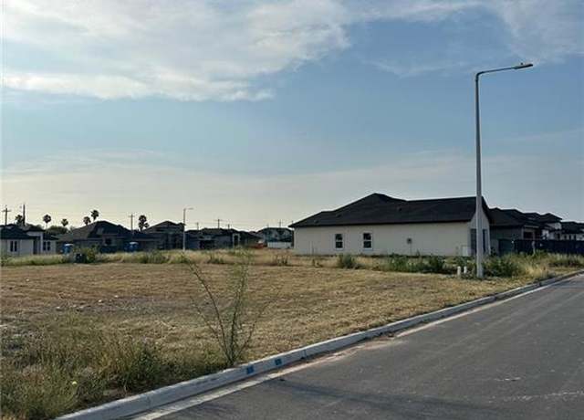 Property at 2914 Arboledas Dr, San Juan, TX 78589