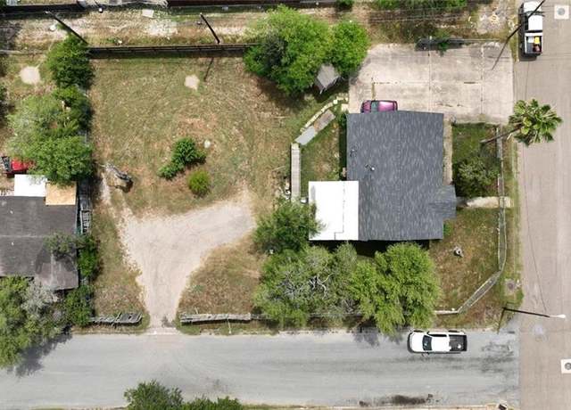 Property at 606-608 N Kansas Ave, Weslaco, TX 78596