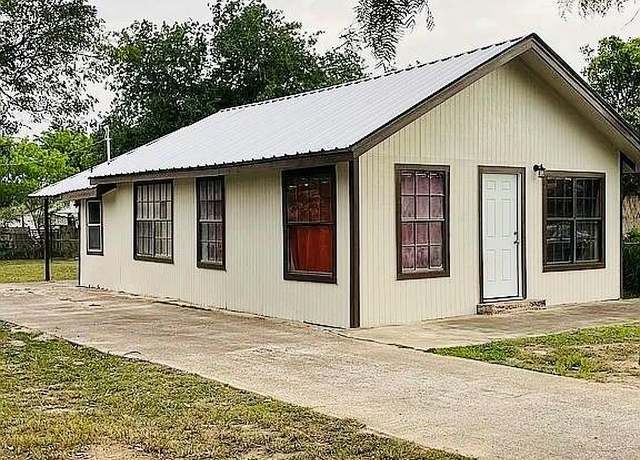 Property at 906 W Cooper St, Edinburg, TX 78541, 2 beds, 1 bath