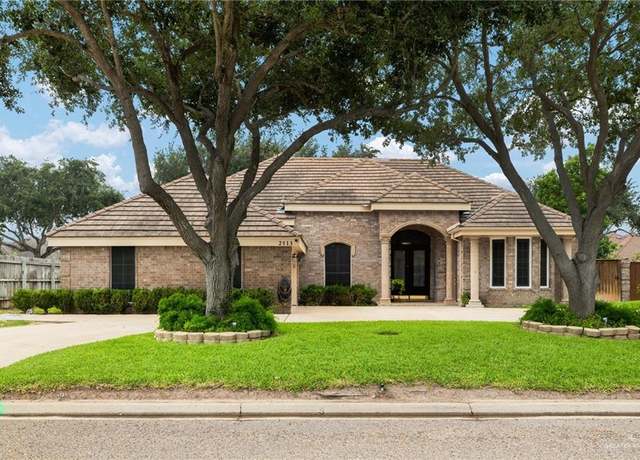 Property at 2513 Kings Dr, Edinburg, TX 78539, 4 beds, 3 baths