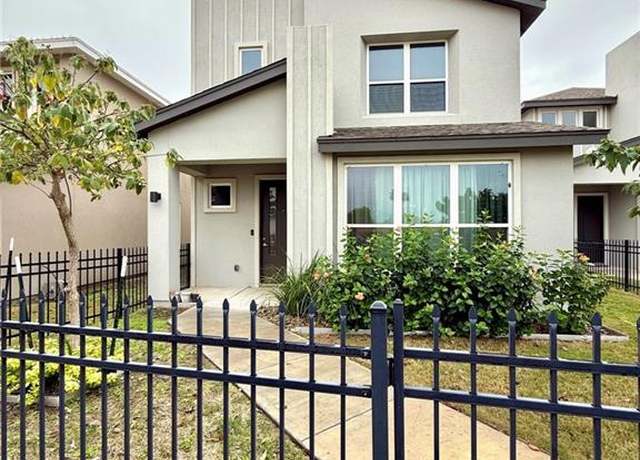 Property at 1312 Yale Ave, Mcallen, TX 78504, 3 beds, 2.5 baths