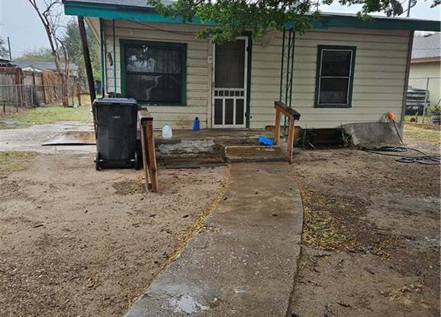 Property at 212 N 27th Ave N, Edinburg, TX 78542, 2 beds, 1 bath