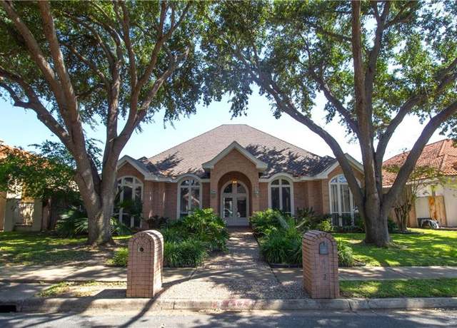 Property at 612 Cardinal Ave, Mcallen, TX 78504, 4 beds, 3 baths
