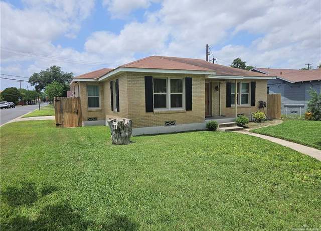 Property at 701 N 6th St, Mcallen, TX 78501, 2 beds, 2 baths