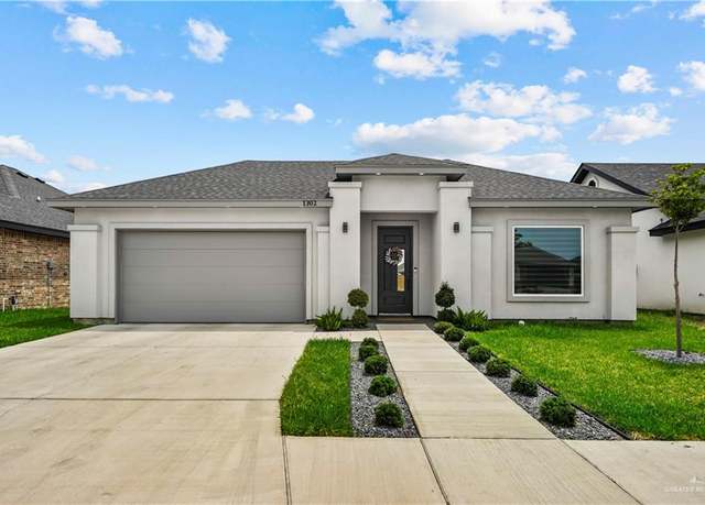 Property at 1302 E Encino Ave, Pharr, TX 78577, 3 beds, 2.5 baths