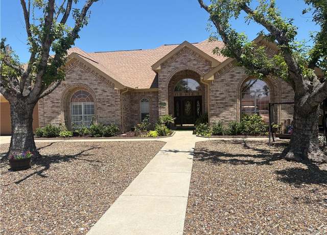 Property at 824 Lucy Dr, Alamo, TX 78516, 3 beds, 3 baths