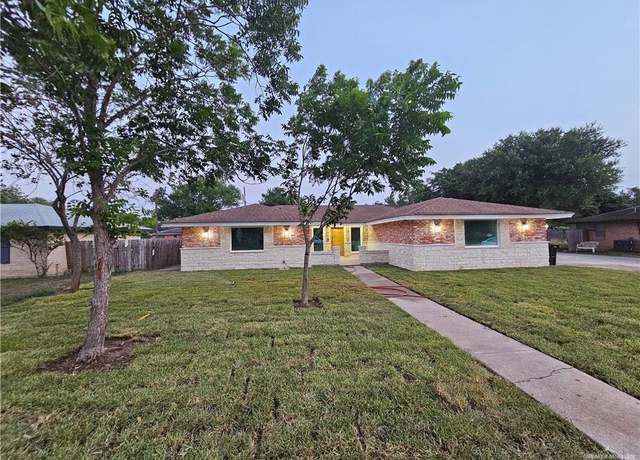 Property at 605 W 13th St, Weslaco, TX 78596, 4 beds, 3 baths