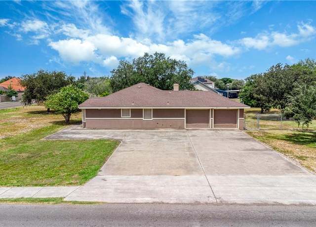 Property at 805 N Monmack Rd, Edinburg, TX 78541, 3 beds, 2.5 baths