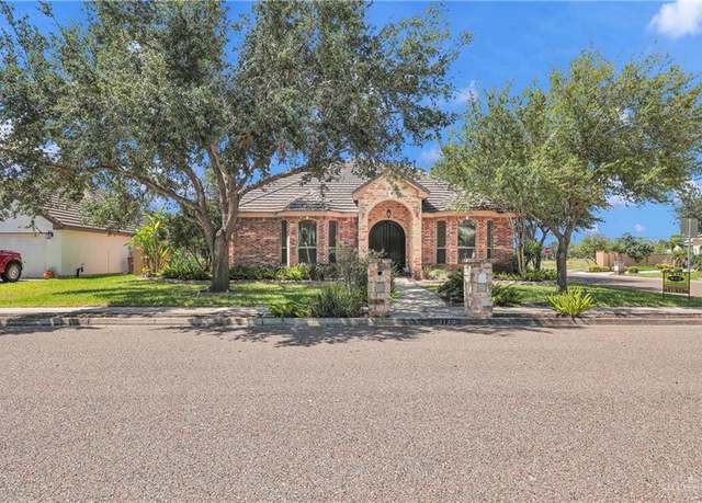Property at 3120 Hawthorne Ave, Edinburg, TX 78539, 5 beds, 3 baths