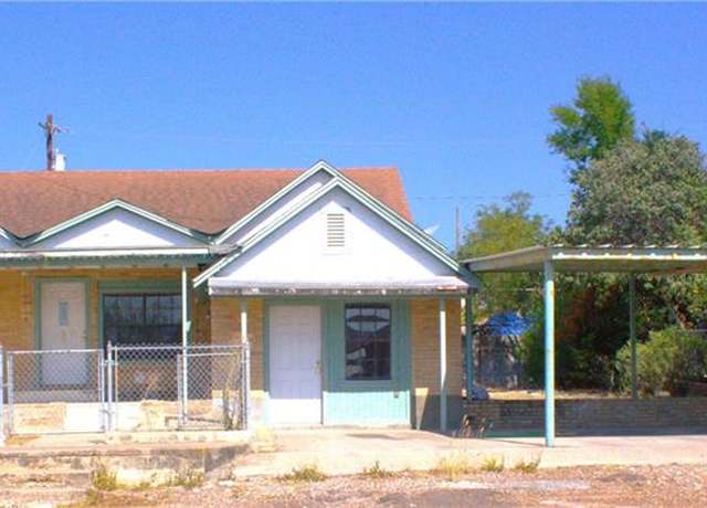 Property at 502 N East St, Rio Grande City, TX 78582, 3 beds, 2 baths