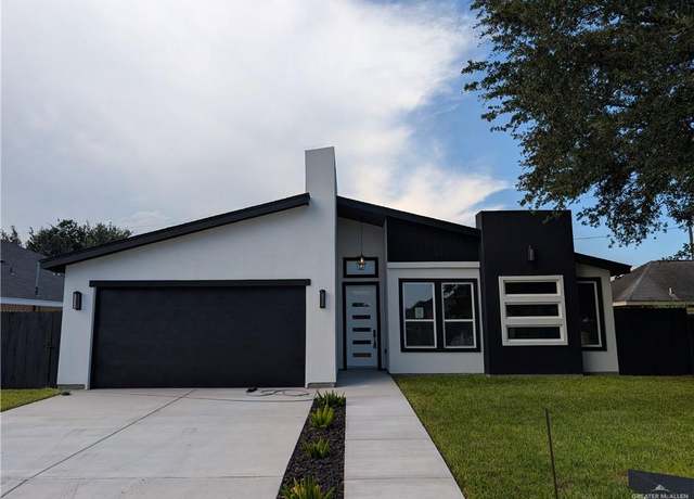 Property at 1915 Chandler Cir, Edinburg, TX 78542, 4 beds, 2 baths