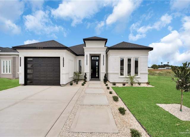 Property at 1221 E Evergreen St E, San Juan, TX 78589, 3 beds, 2.5 baths