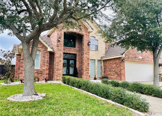Property at 629 Sabal Ave, Edinburg, TX 78539, 4 beds, 3 baths