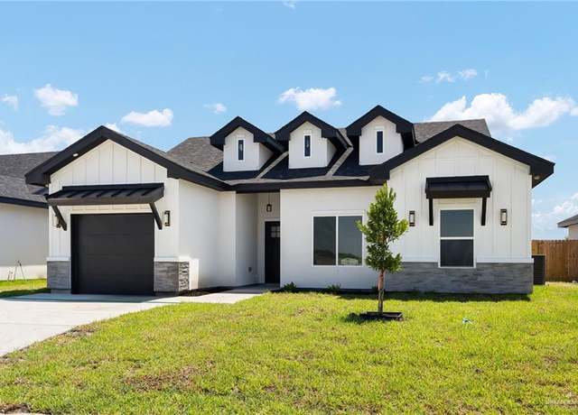Property at 304 N Leon Ave, Elsa, TX 78543, 3 beds, 2 baths