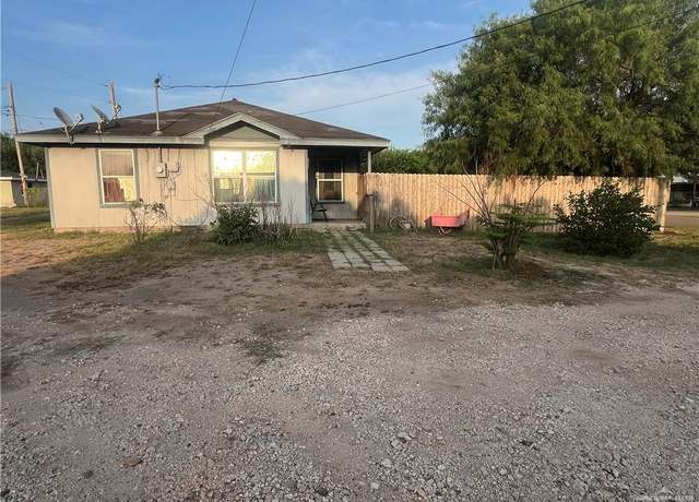 Property at 220 W 6th St, Sullivan City, TX 78595, 3 beds, 1.5 baths