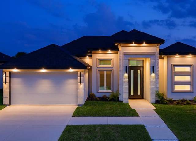 Property at 8046 50th St, Mcallen, TX 78504, 3 beds, 2.5 baths