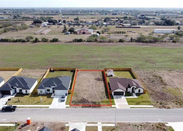 Property at 1024 Broken Arrow Dr, Alamo, TX 78516