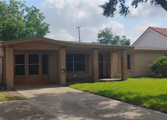 Property at 2008 Harvey St, Mcallen, TX 78501, 3 beds, 1.5 baths