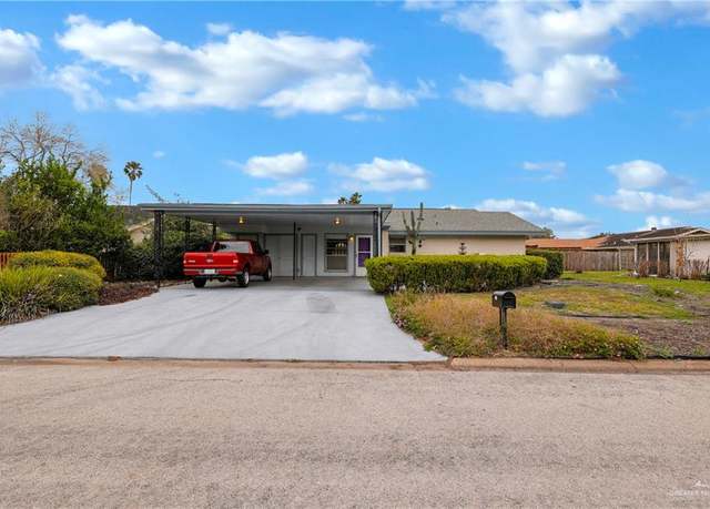 Property at 5618 Jack Nicklaus Dr, Palm Valley, TX 78552, 2 beds, 2 baths