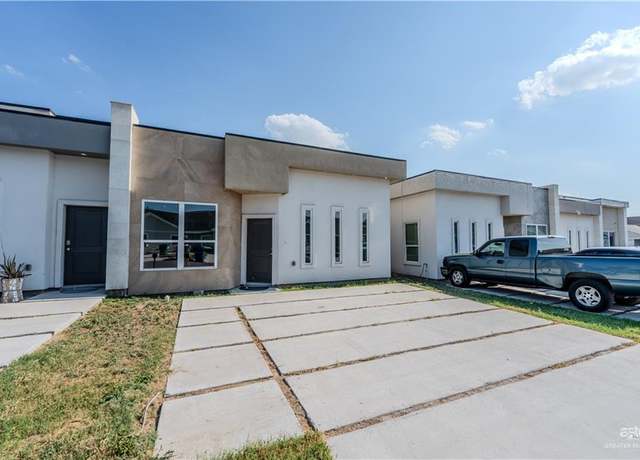Property at 413 2 1/2 St, La Joya, TX 78560, 3 beds, 2 baths