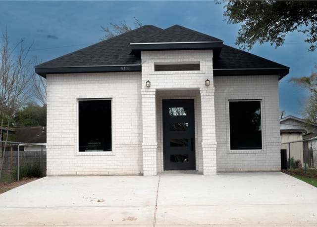 Property at 513 E Hawk Ave, Pharr, TX 78577, 3 beds, 2 baths