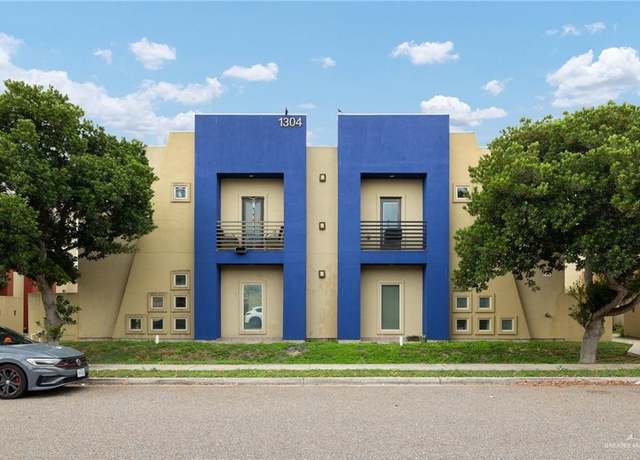 Property at 1304 E Camellia Ave #2, Mcallen, TX 78501, 2 beds, 2.5 baths