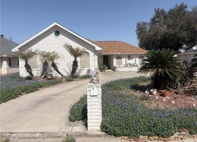 Property at 7412 Golf Dr, Mission, TX 78572, 2 beds, 2 baths