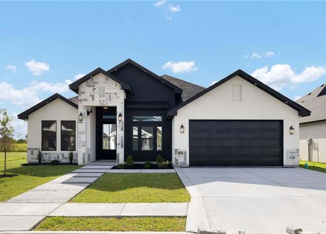 Property at 1018 Broken Arrow Dr, Alamo, TX 78516, 4 beds, 2.5 baths