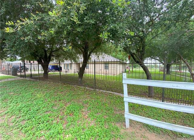 Property at 2805 N Sugar Rd, Edinburg, TX 78541, 3 beds, 2 baths