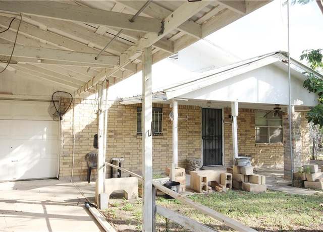 Property at 825 E Vinson Ave, Harlingen, TX 78550, 3 beds, 3 baths