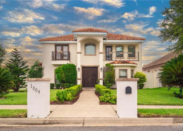 Property at 1004 E Covina Ave, Mcallen, TX 78503, 5 beds, 3.5 baths