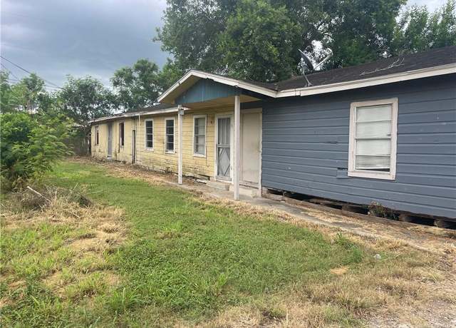 Property at 2664 E 32nd St, Brownsville, TX 78521, 7 beds, 3 baths