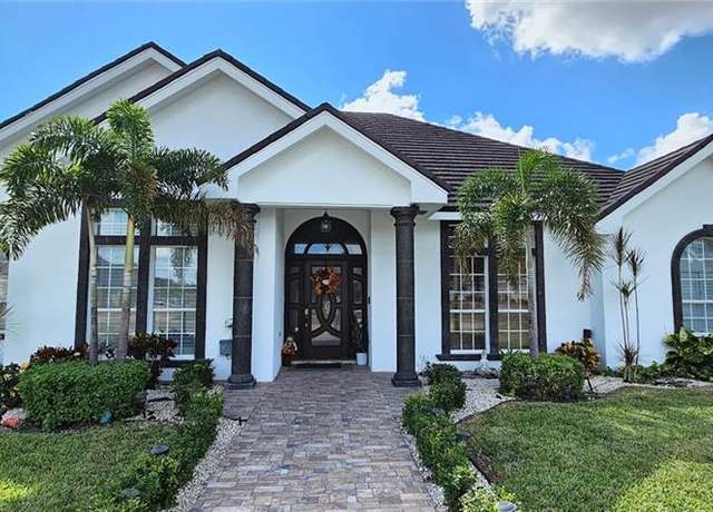 Property at 2004 Sunrise Ln, Mission, TX 78574, 4 beds, 3 baths