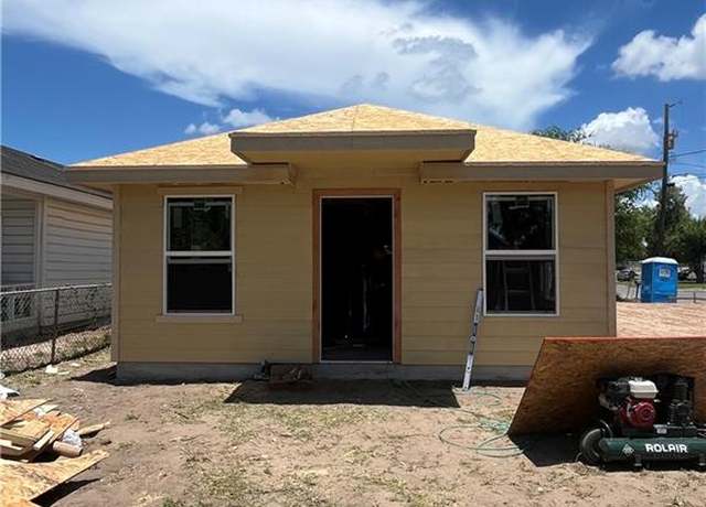 Property at 511 E Huisache St, Weslaco, TX 78596, 3 beds, 2 baths