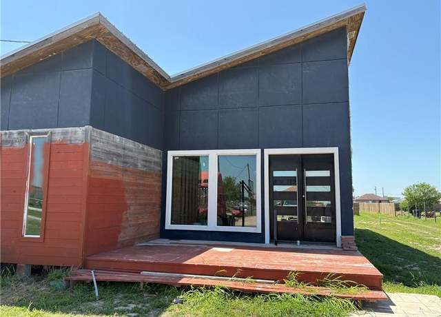 Property at 4413 Melody Ln, Edinburg, TX 78542, 3 beds, 2.5 baths
