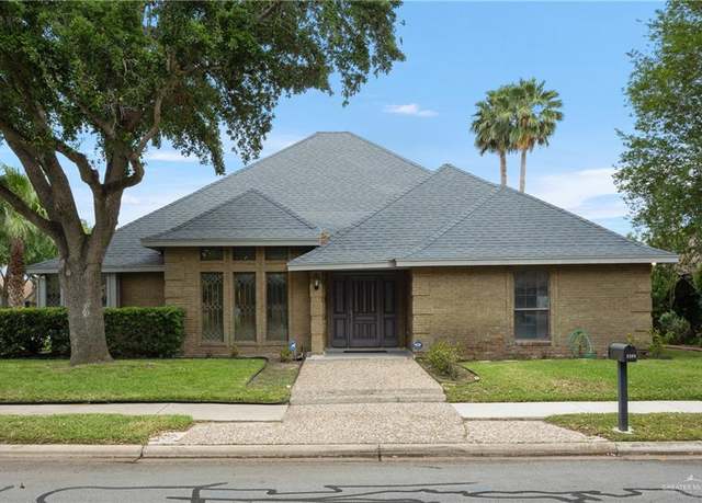 Property at 3808 N 1st St, Mcallen, TX 78501, 4 beds, 3.5 baths