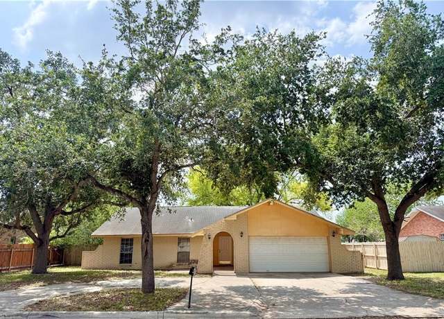Property at 2217 Royal Palm Dr, Mission, TX 78572, 3 beds, 2 baths