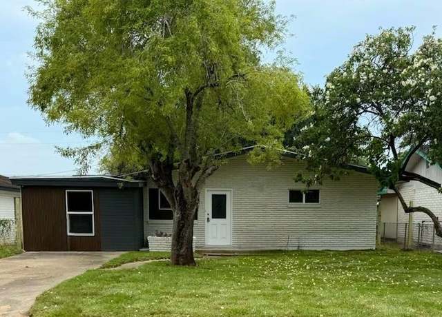 Property at 704 N Padre Ave, Weslaco, TX 78596, 4 beds, 2 baths