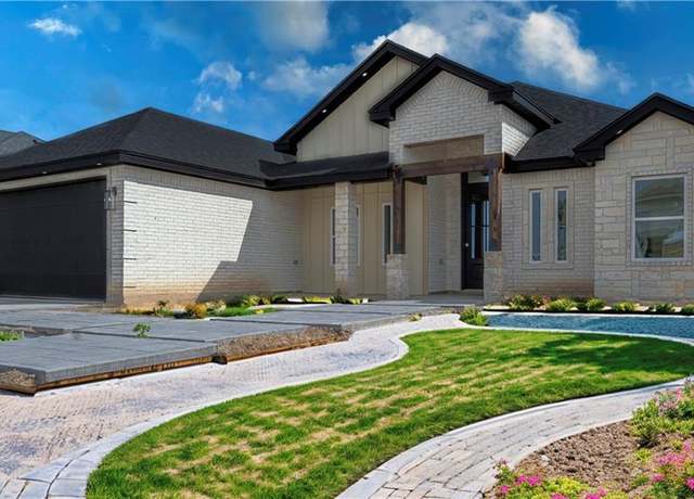 Property at 3002 Silver Oak Ave, Mission, TX 78574, 4 beds, 3 baths