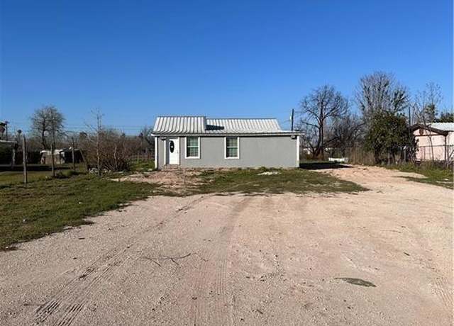 Property at 2804 Buena Vida St, Mission, TX 78574, 4 beds, 3 baths