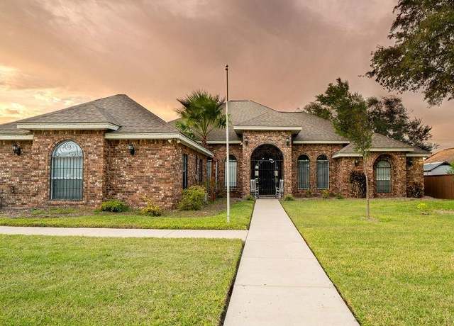 Property at 4508 Country St, Edinburg, TX 78541, 4 beds, 4 baths