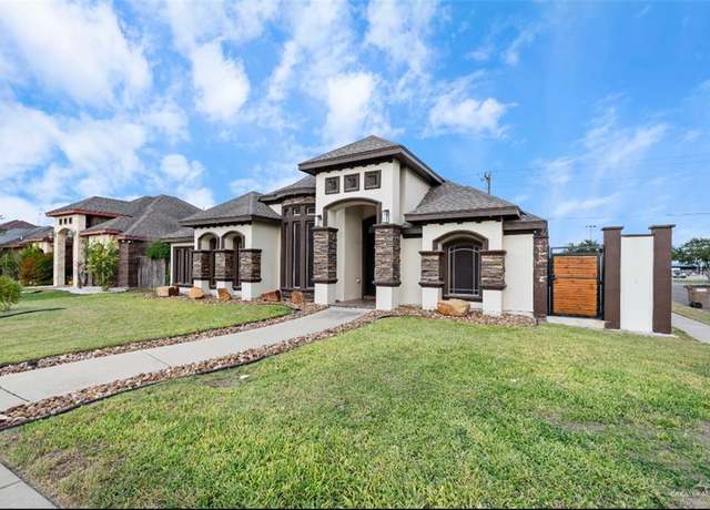 Property at 1330 Loretta Lynn Dr, Edinburg, TX 78541, 3 beds, 2.5 baths