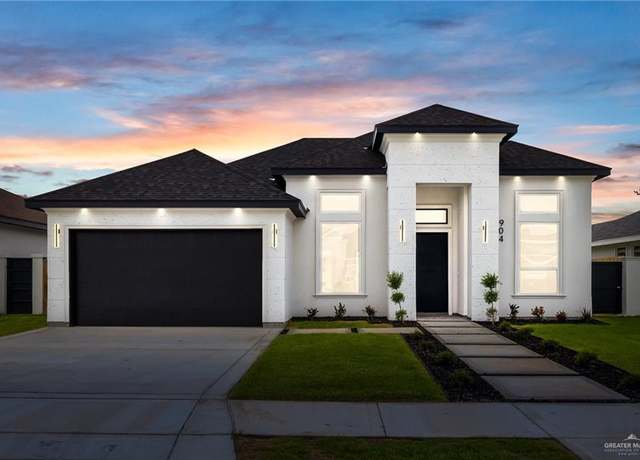 Property at 904 N Trinity St, Edinburg, TX 78541, 3 beds, 2 baths