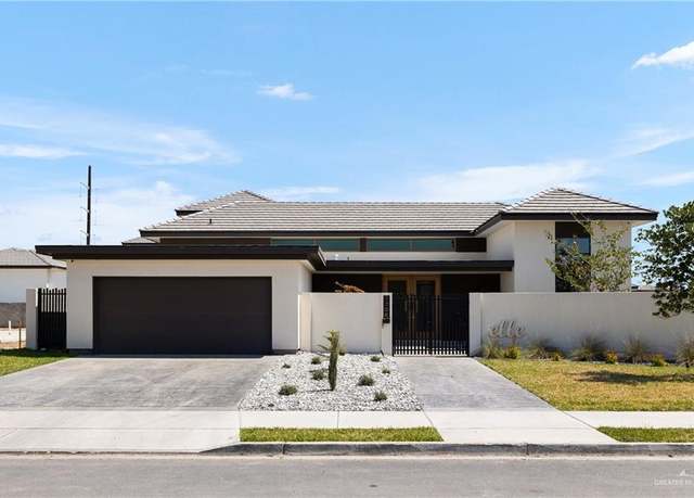 Property at 1708 S Middleton St, Edinburg, TX 78539, 3 beds, 3.5 baths