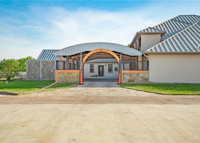 Property at 508 N El Paisano Rd, Rio Grande City, TX 78582, 5 beds, 4.5 baths