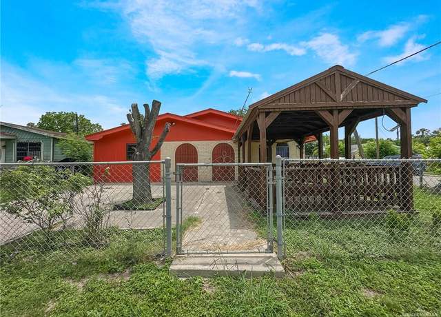 Property at 700 N Illinois Ave, Weslaco, TX 78596, 3 beds, 1 bath