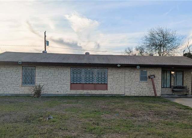 Property at 4805 Prinston Dr, Corpus Christi, TX 78411, 3 beds, 1 bath