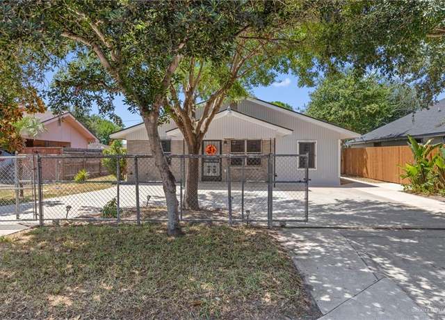 Property at 1311 Date Palm St, Alamo, TX 78516, 2 beds, 2 baths